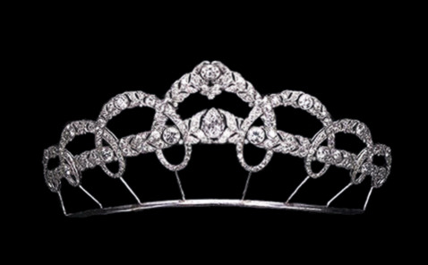 thestandrewknot:Queen Victoria Eugenia of Spain’s Laurel Loop Tiara, by Cartier (1927).