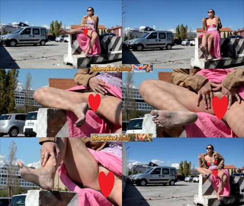 VIDEOCLIPS FOR SALE at BAREFOOT NUDITY!!! http://bhecart.com/barefoot-nudity.com/ Size 1280 x 720 (16:9 widescreen format), HIGH DEFINITION!!! 6 HOT VIDEOS already available, starring: - BAREFOOT CECILIA of City Feet & LO of Toes-In-Action (PEEING