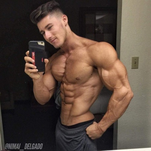ro88r:Nimai Delgado