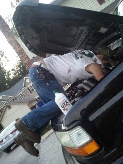 pig4workboots: bootsize13: Fucking rednecks always climbing in the trucksSlurp! Hot!!!