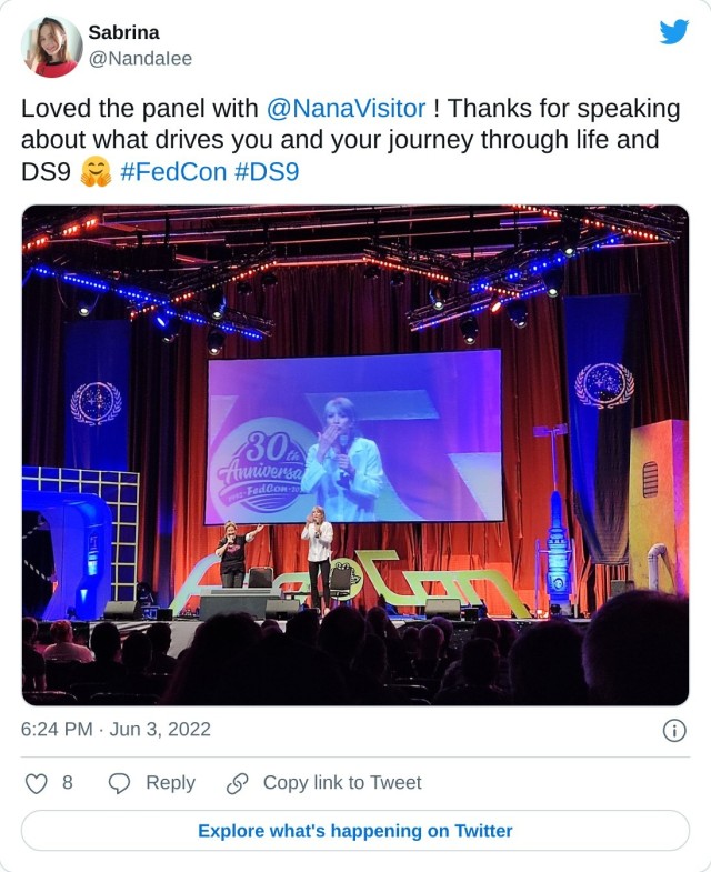 Loved the panel with @NanaVisitor ! Thanks for speaking about what drives you and your journey through life and DS9 #FedCon #DS9 pic.twitter.com/UwOGIAY1qm — Sabrina (@NandaIee) June 3, 2022