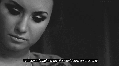 mygloomysunday:  Demi :( sur We Heart It.