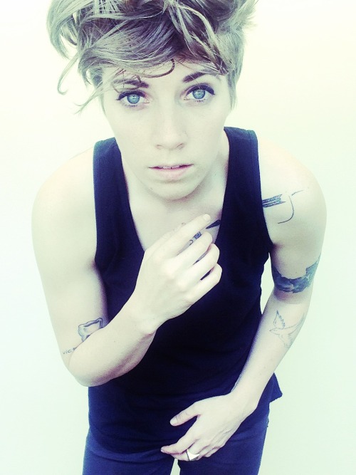 cherrytiy:  This makes me question how hair works