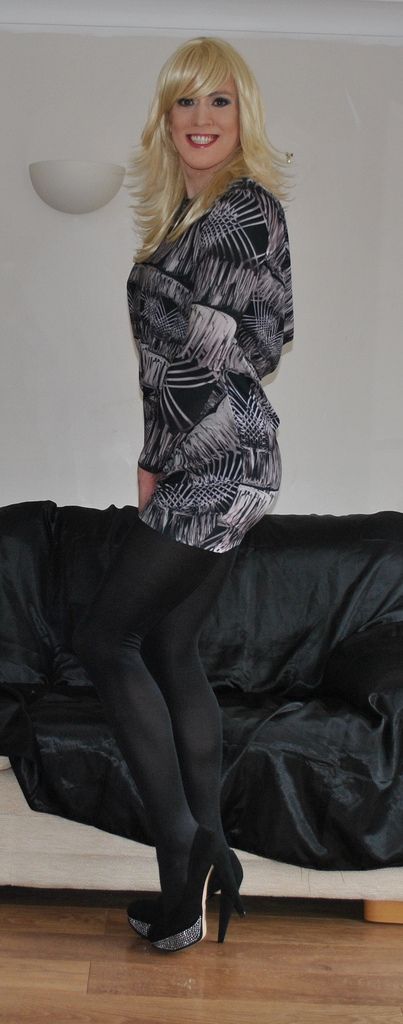 hot-chick-xdressing:  Transvestite XXX