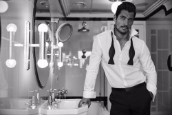 kitteninlouboutins:Five minutes Mr. Gandy.