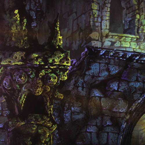 DID YOU NOTICE ? Sleeping Beauty edition.Most of Maleficent’s castle pillars have capitals wit