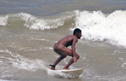 surf nakedhttp://blogzen00.tumblr.com/