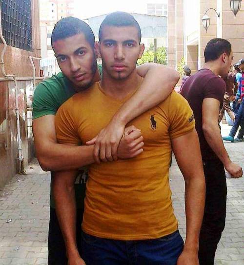 abdelbeur75:  Belle photo entre pote zine 