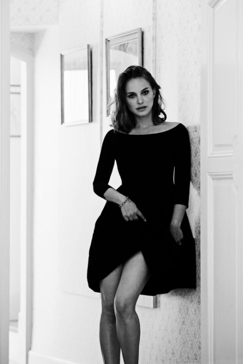 glamorousladies:  Natalie Portman photographed by David Bellemere for Madame Figaro  (September
