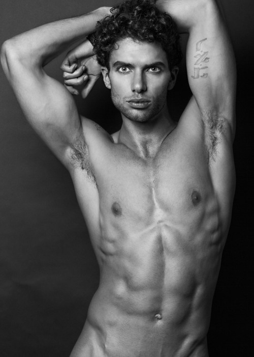 Tomasso Elia by Alexis De La Cruz