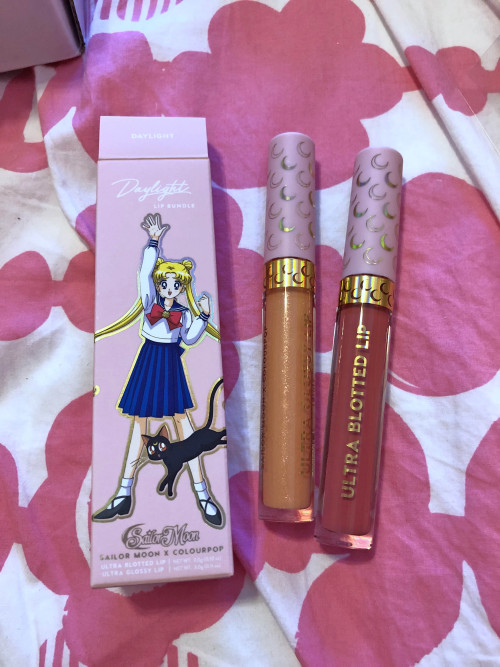 silvermoon424:I finally got my ColourPop Sailor Moon makeup! It’s so pretty and I love it!