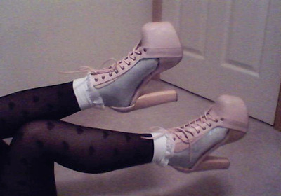 teen-pale:  Click for more Pale/Pretty