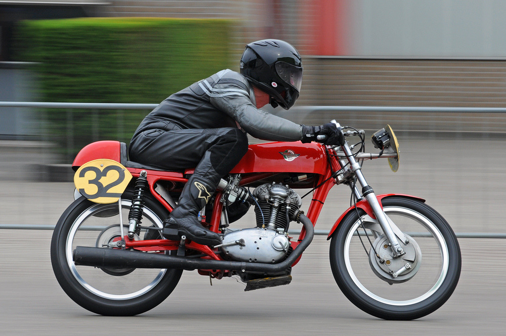RACE CAFE