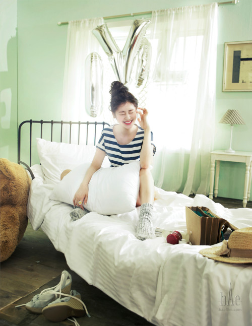 withljongsuk: Lee Jong Suk, Jung So Min, Yoon Seung Ah, Kim Soo Hyun for Ceci August 2011 Issue: M