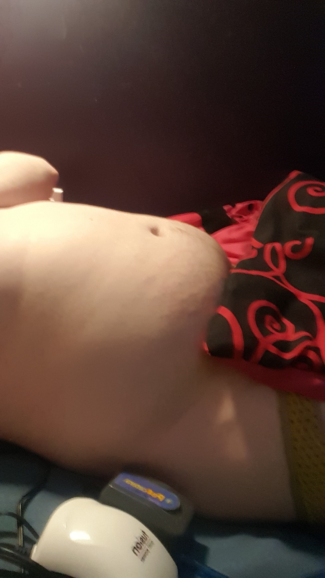 tubbytransgirl: And the results of two aquarium pumps, I’m gonna do this again