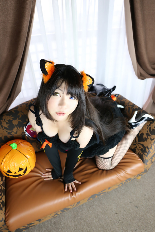 Cute Cosplay Girl Higurashi Rin (Neko Girl) 1-4