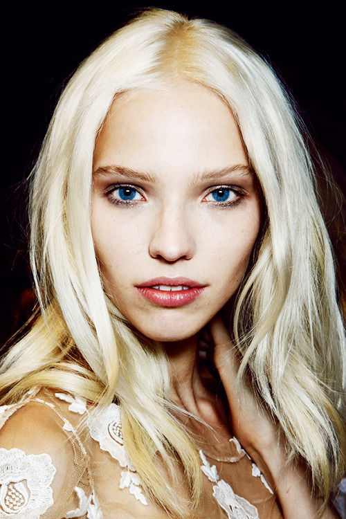 lsyorg:  Sasha Luss backstage at Blumarine S/S 2014