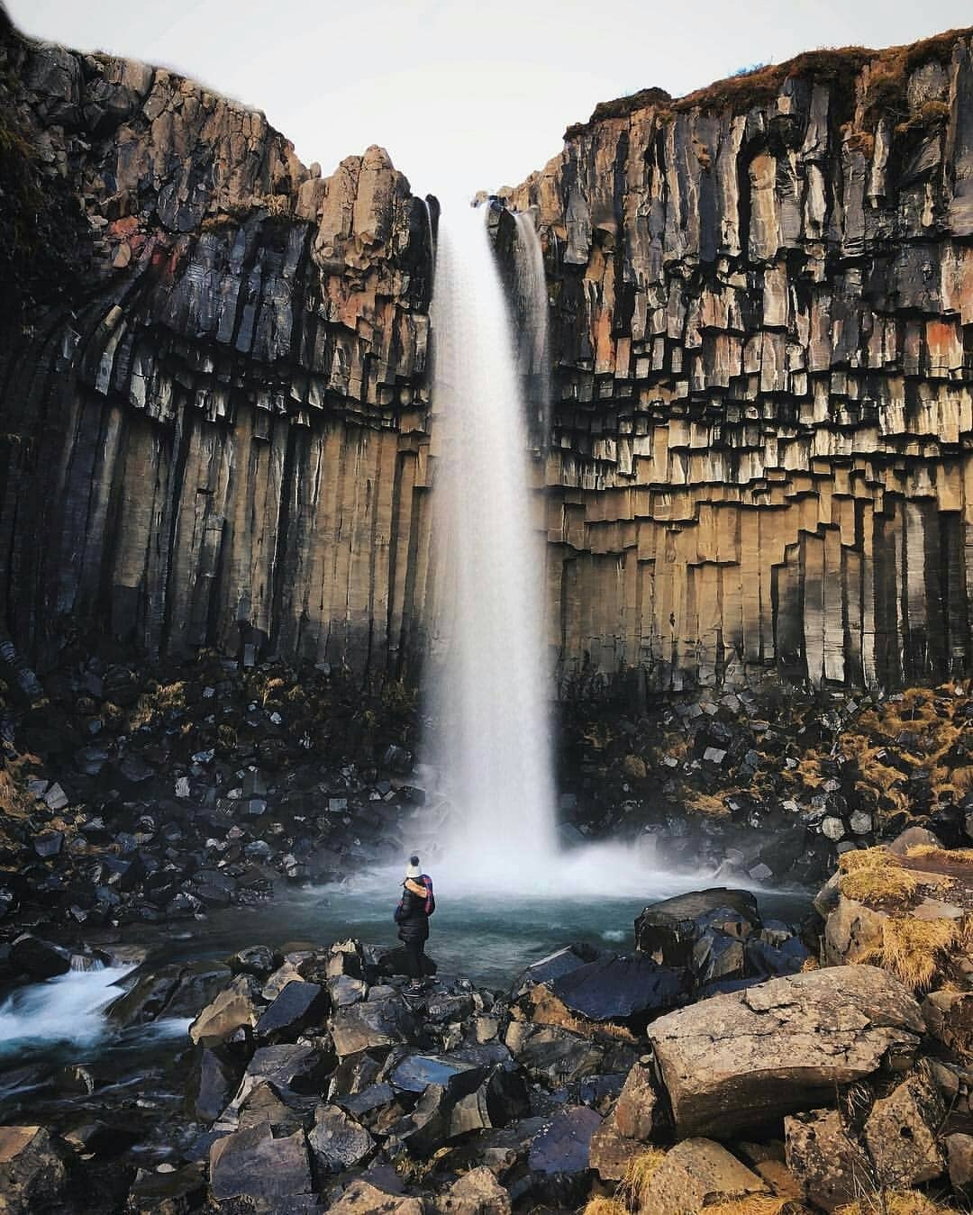 🌍 Svartifoss Waterfall, Iceland
Regranned from @jonahgoh - Somewhere south of Iceland, a waterfall with Lava Columns
#adventure #wanderlust #wandering #wander #travel #traveling #travelgram #explorer #explore #outdoors #outdoor #hike #hiking...