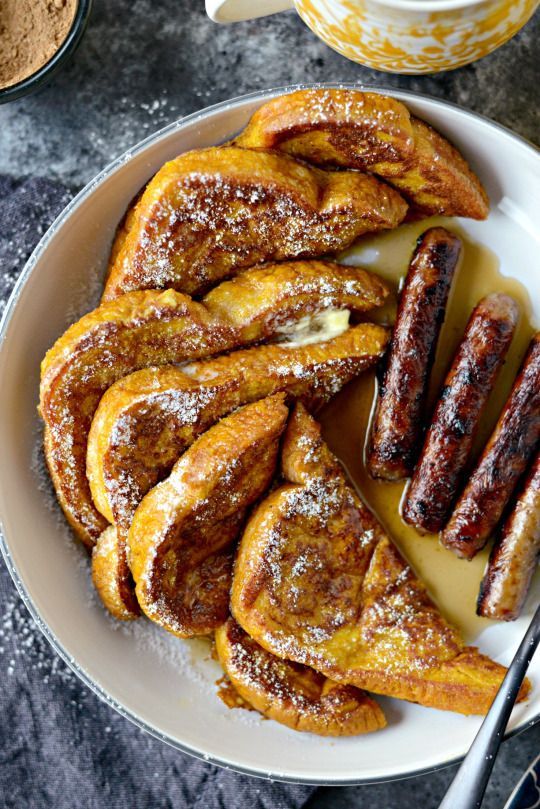 sensuality-n-randomness:  Mmmm bacon please! Off for breakfast! 