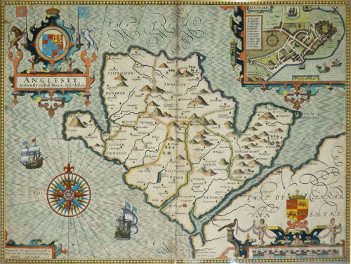 1611 map of the island of Anglesey (off the coast of north-westWales), by John Speed.Speed was a tai