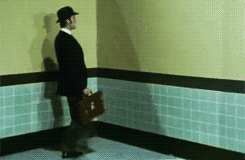 candiikismet: omegaling:  When your pad’s on crooked but you don’t realize it until after you leave a public bathroom   Oh my GOD 