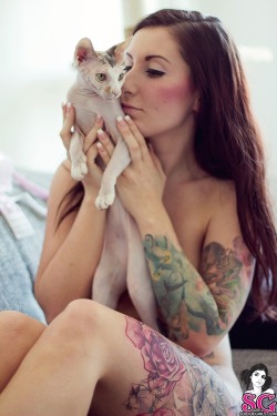 HOT Tattooed girls