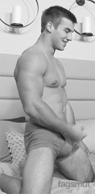 j3rkcrazy:  c'mon and fling that jizz!