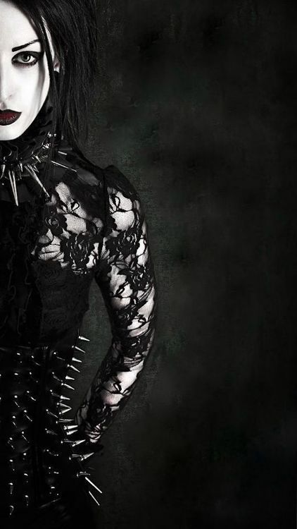 XXX mistressvamp:  MistressVamp:  ♆ Gothic photo