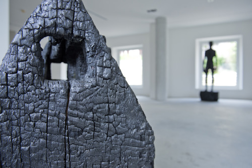 myampgoesto11: Charcoal sculptures by Aron Demetz