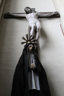 echiromani:A statue of Our Lady of Sorrows at the Church of Notre-Dame de la Chapelle, Brussels.