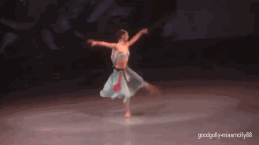 goodgolly-missmolly88: Oksana Skorik, her beautiful extensions, and fabulous jumps in Le Corsaire.