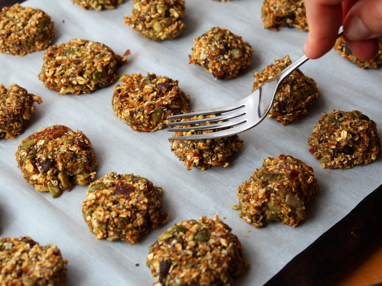 garden-of-vegan: Banana Chocolate Chip Superfood Cookies {gluten-free, soy-free,