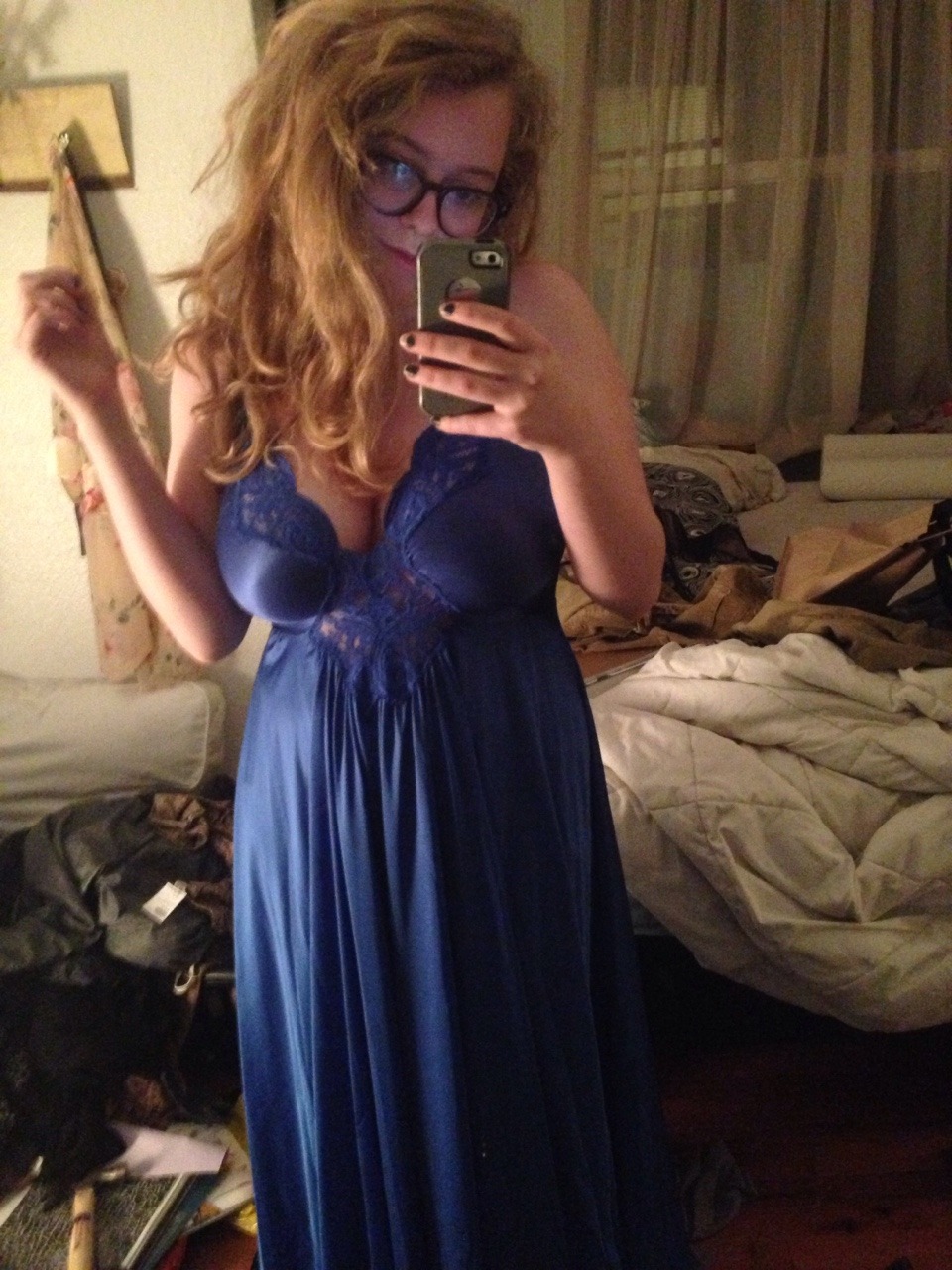 xmousecolouredx:  New vintage nightie feat. messy room