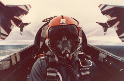 fabforgottennobility:  F-4 cockpit pilot
