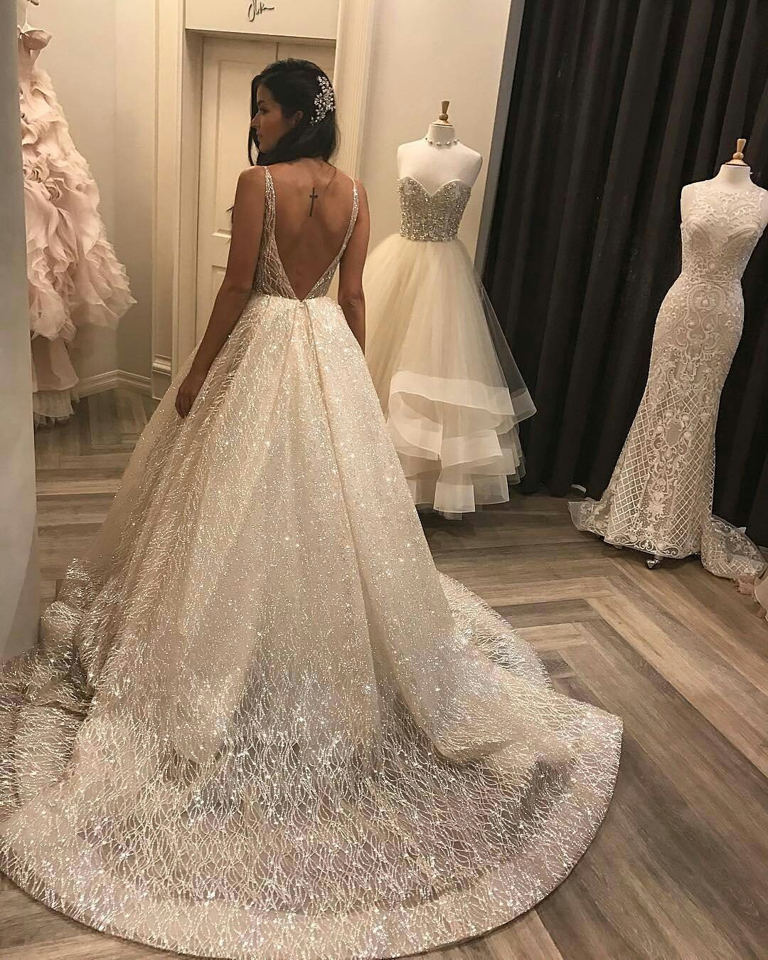 foam-and-diamonds:  ♛Foam and Diamonds♛