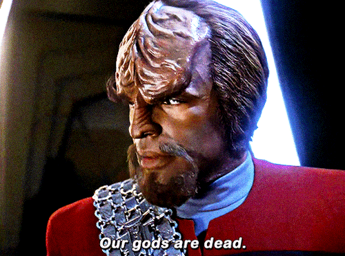 4.10 HomefrontSTAR TREK: DEEP SPACE NINE (1993-1999)
