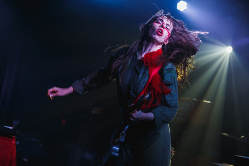 Teri Gender Bender (Le Butcherettes)(photo by Cédric Oberlin/KristHelheim)