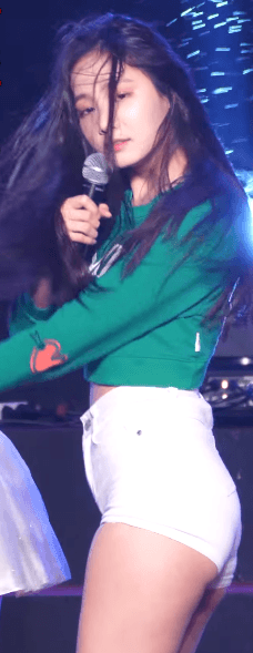 asianhothotties:  Princess of thighs