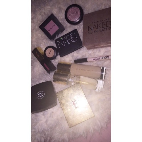 glamheaven:  Glam life 🌸💆💅