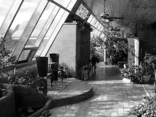 Builders of Worlds IVEarthship village ecologies, New Mexico, by Michael Reynolds.“Throughout the la