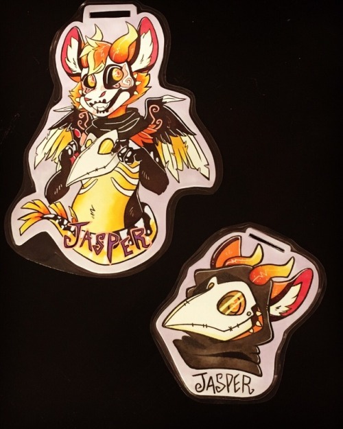 Here’s some badge commissions for @the_ferret_fam on instagram. I really loved doing these! 