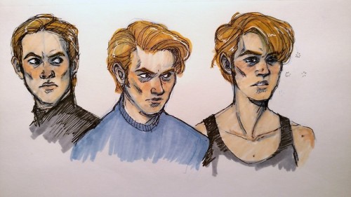 Fun with references of Domhnall’s face, aka Hux slowly losing his shit from left to right.