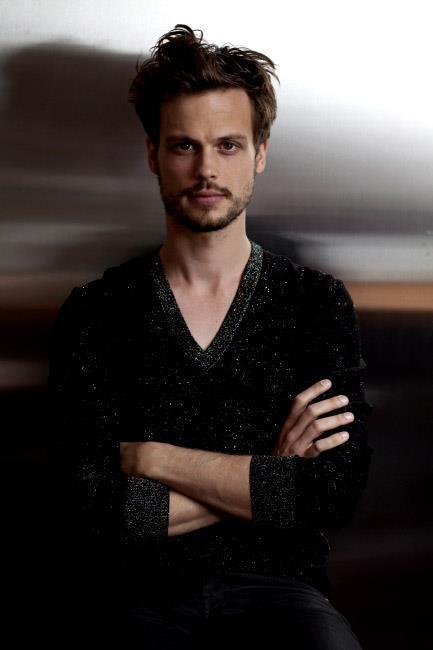 welcomeintomyunivers:  Photos/Videos of matthew gray gubler (as official as it gets)! sur We Heart It. http://weheartit.com/entry/19425229/via/Ela__Mars