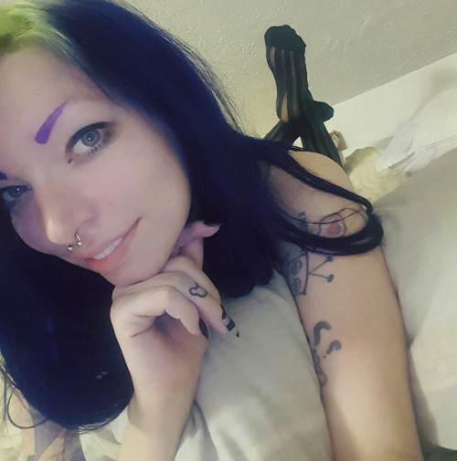 I’m still doing outcall sessions in Portland