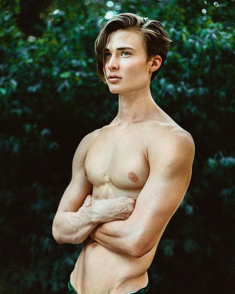 pridetraveller:Eric Monson