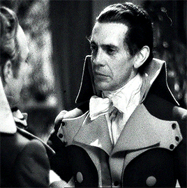 THE SCARLET PIMPERNEL (1934)