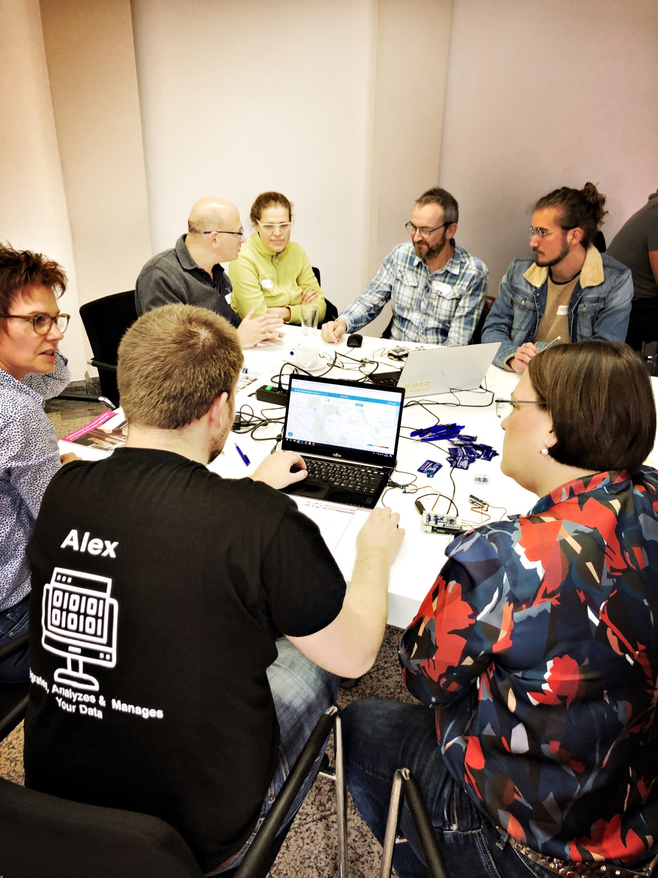 Hackathon Handwerk — Hackathon Handwerk „IoT-meister[n]“ gestartet