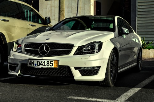 xvisualdrive:Mercedes-Benz C63 AMG