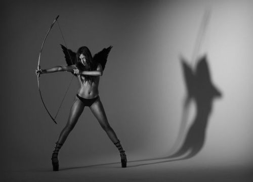 fleshandblonde:  Cupid’s practicing