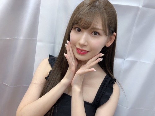 明里つむぎ